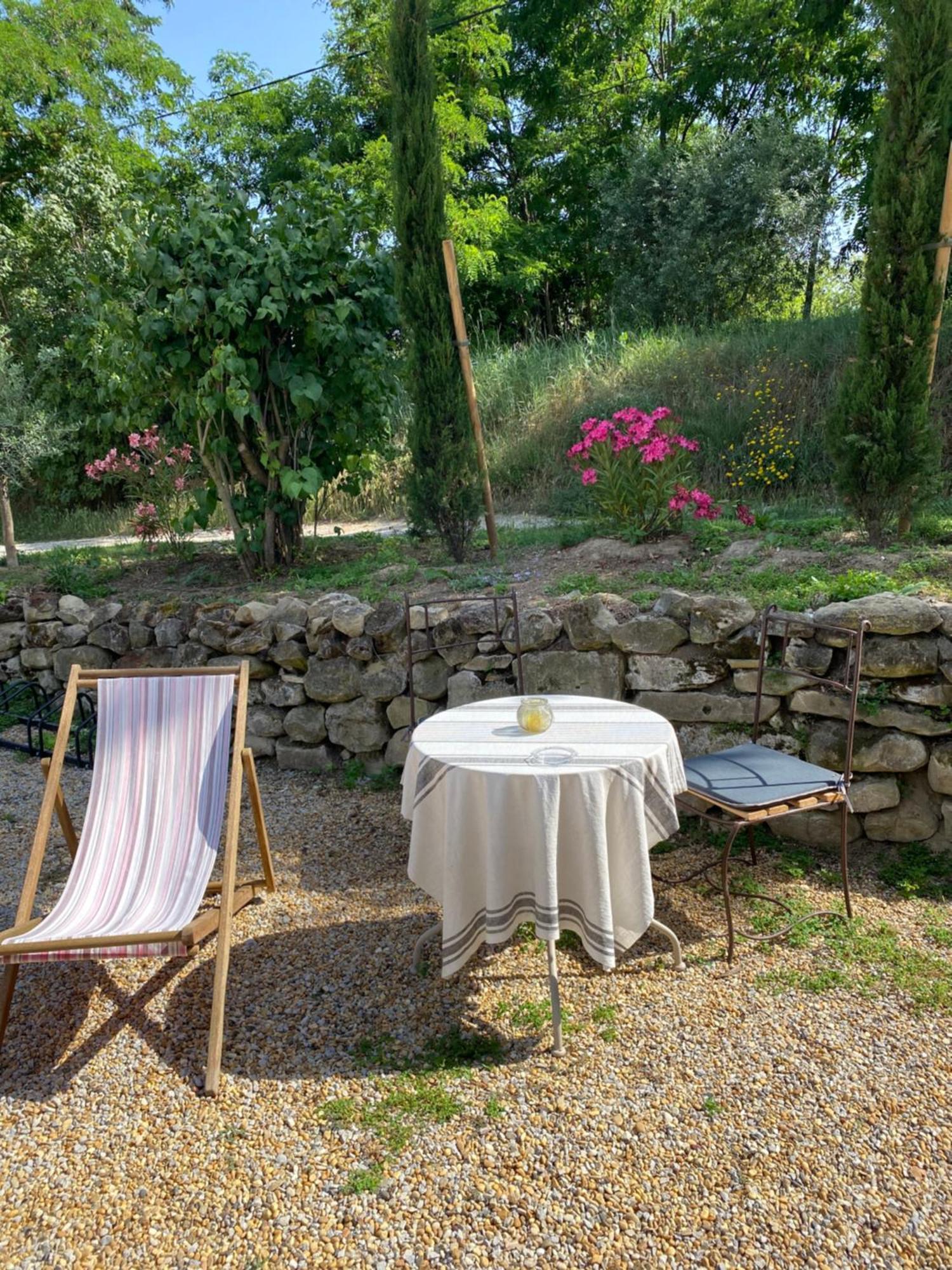 Вилла La Magnanerie En Provence Niozelles Экстерьер фото